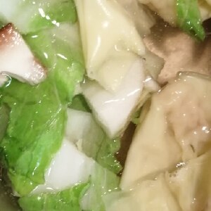 白菜とワンタンの☆簡単中華スープ